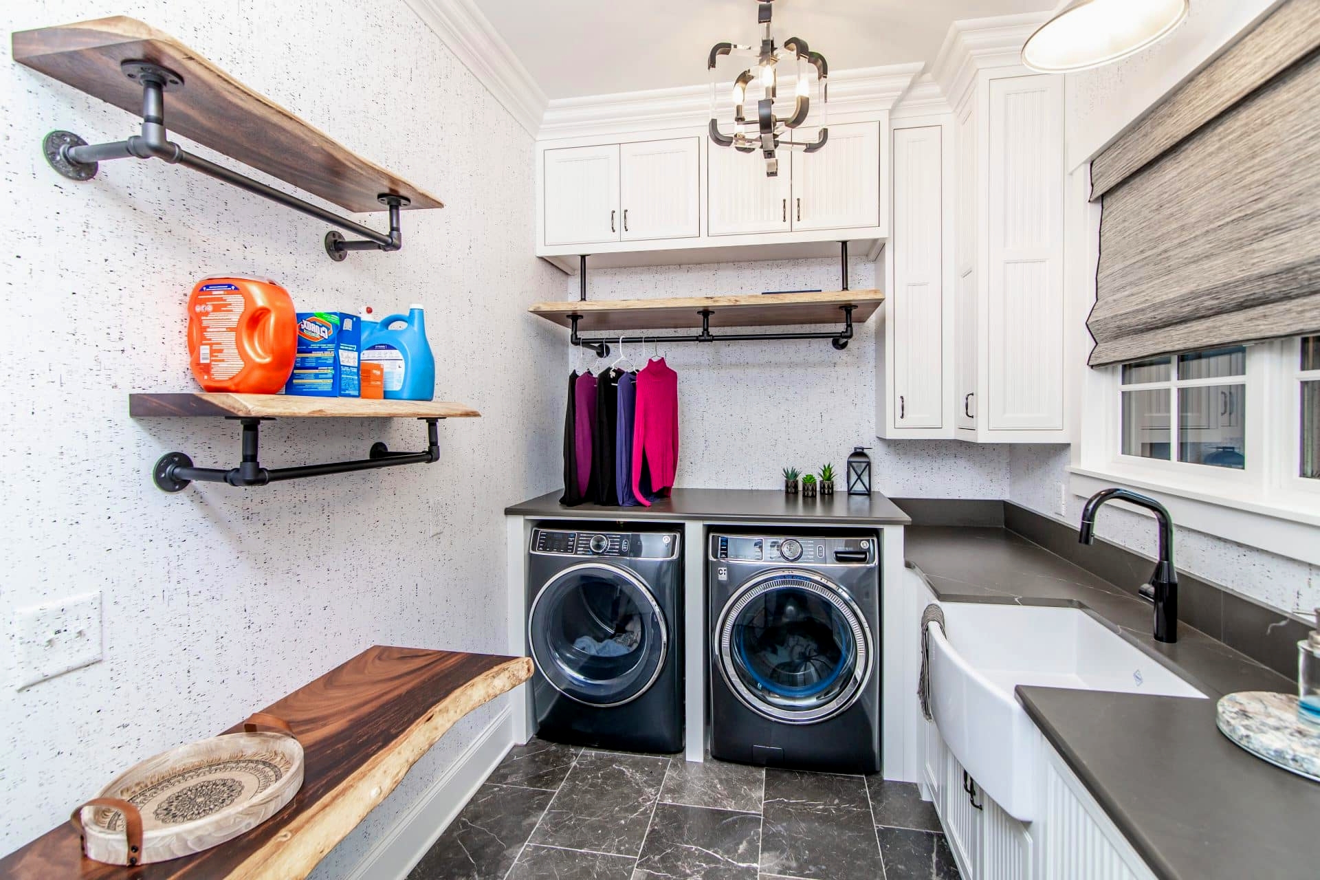 Laundry Room Decor Ideas That Actually Make You Want to Wash Clothes ...