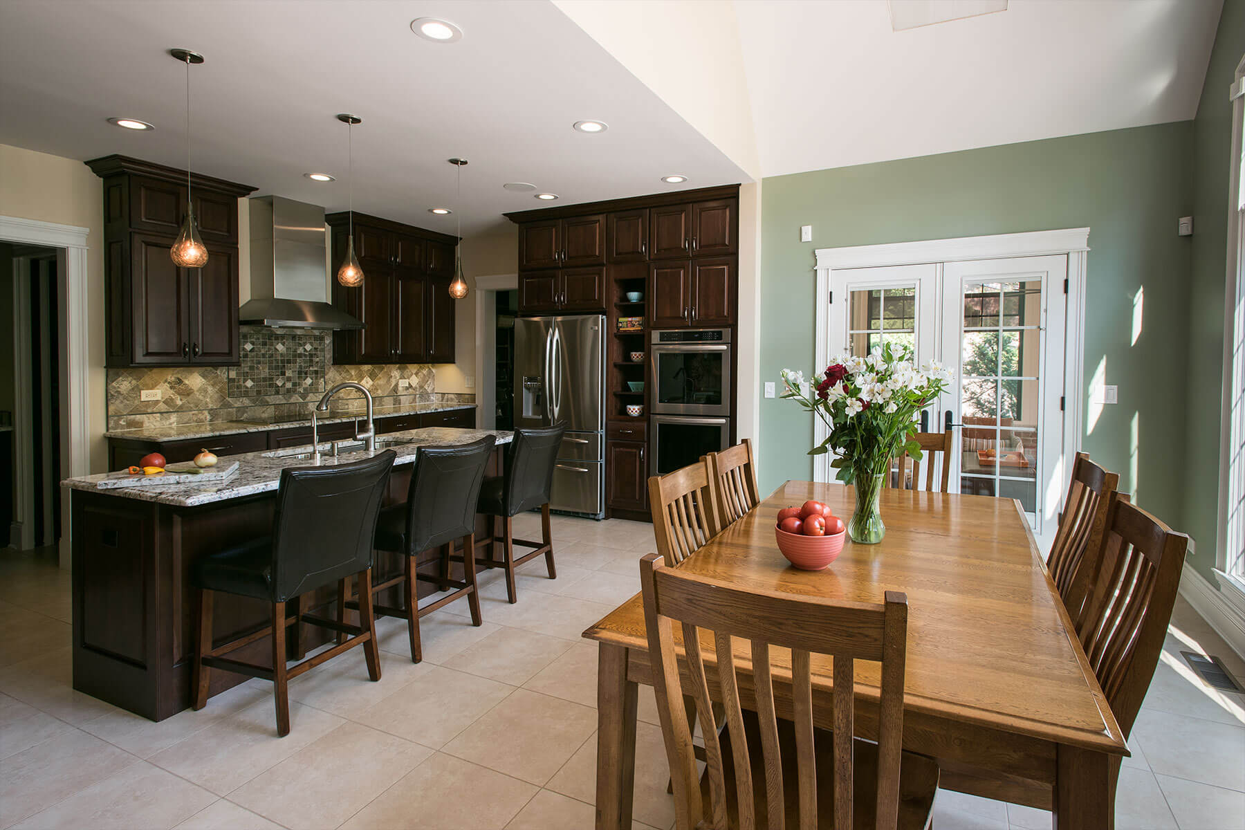 Kitchen and Dining Area Sophistication